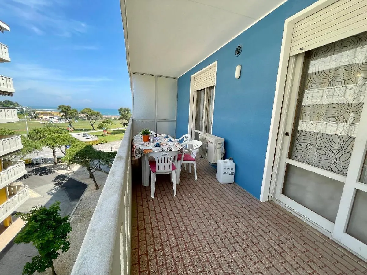 Apartment Colorful Flat Just 200M From The Beach Porto Santa Margherita di Caorle Italy